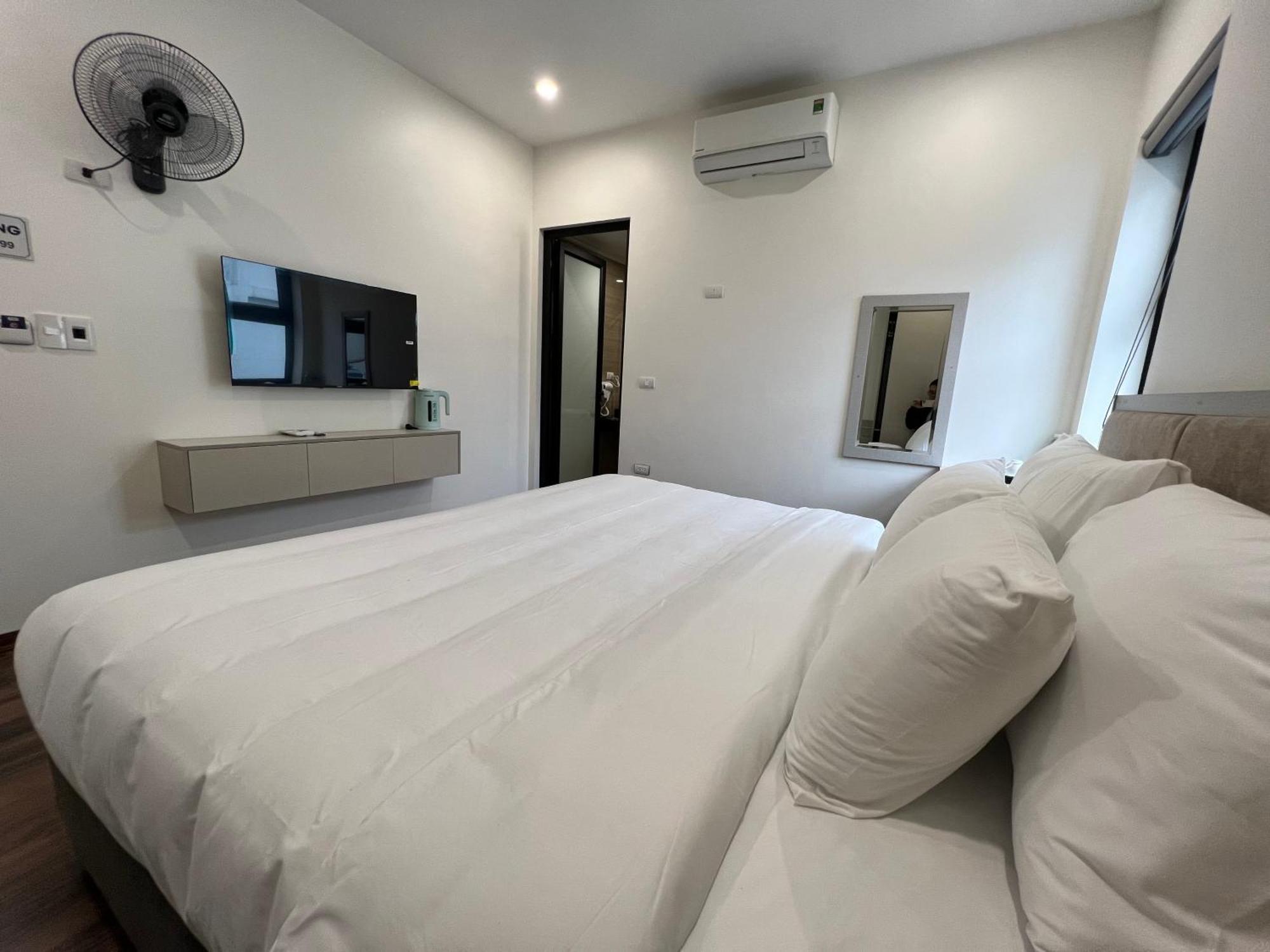 Grand Dragon Noi Bai Hotel Hanoi Exteriör bild