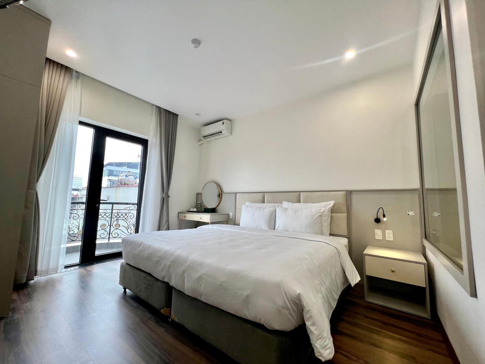 Grand Dragon Noi Bai Hotel Hanoi Exteriör bild